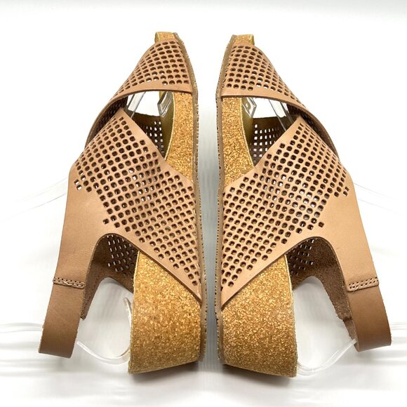 Eric Michael Womens Size 40 EU 9.5 US Taupe Perf Leather ‎ Wedges Sandals Shoes - Picture 8 of 14
